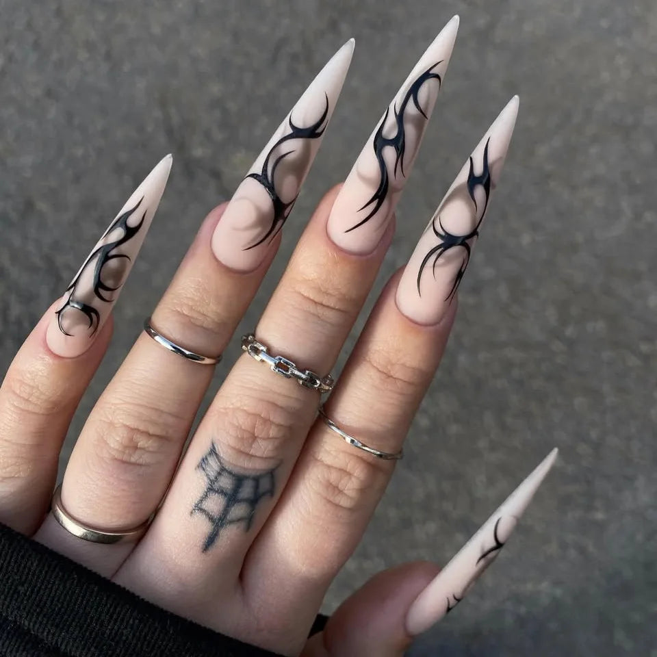 24pcs Punk Cool Long Pointed False Nails Black Thorns White Spikes Design Press on Nails European Spicy Girls Fake Nail Patches