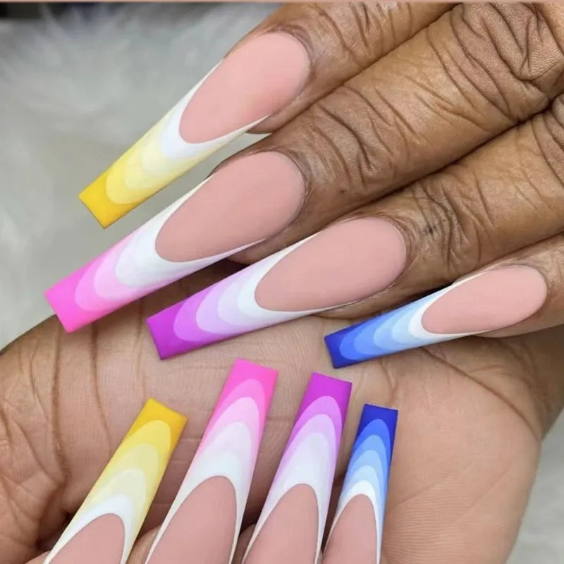 Short Medium fake nails for women girls Y2K gradient blue purple brown geometric strips full cover press on false nail art set